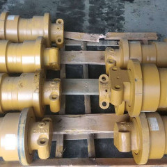 Каток опорный VOLVO EC360 14532330 14532330