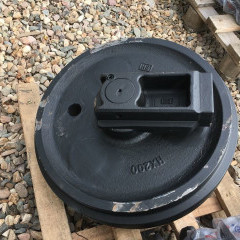 Колесо направляющее KOMATSU PC220-8 20Y-30-00640 20Y-30-00640